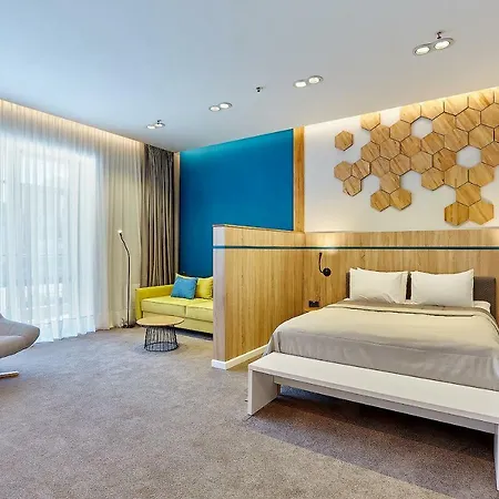 Aqua-minsk Plus ホテル 4*