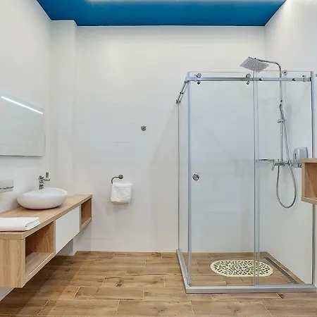 ホテル Aqua-minsk Plus 4*